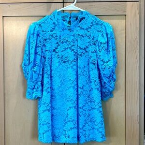Lace Vici top sz small